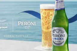 La birra italiana Peroni Nastro Azzurro sponsor del team Aston Martin in F1
