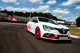 Renault Megane R.S. Trophy-R: appena 500 esemplari per la regina del Nurburgring
