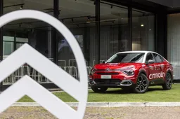 Giro-E 2023: Citroen e il team Fly schierano le nuove e-C4 X