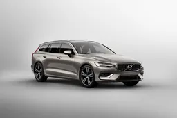 Volvo V60 al debutto con Care by Volvo