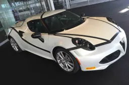 L'Alfa Romeo 4C del record al Ring esposta ad Arese