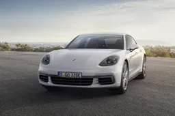 Sostenibilità e performance: arriva la Panamera 4 E-Hybrid