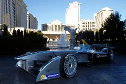 Formula E: primi giri ufficiali a Las Vegas