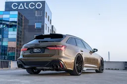 Questa Audi RS6 verde militare è una one-off frutto del programma Individual