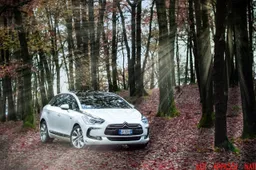 Citroen DS5 Hybrid4 SportChic: la prova su strada