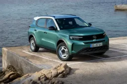 Prova Opel Frontera Hybrid: tanto spazio, ibrido funzionale e prezzi competitivi. Info e listino