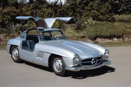 Ad Auto e Moto d’Epoca Mercedes festeggia gli 80 anni del motore diesel