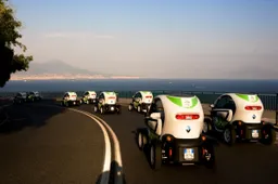 Renault Twizy e Bee: il nuovo car-sharing a Napoli