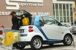 Car2go: da oggi il car sharing è sul cellulare