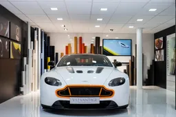LIVE - Aston Martin Q al Salone di Ginevra