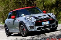 Nuova Mini John Cooper Works: in Italia da 31.200 euro
