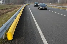 Sicurezza stradale: passa alla Camera la modifica dei guard rail “assassini”
