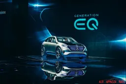Mercedes-Benz presenta Generation EQ al Salone di Parigi 2016