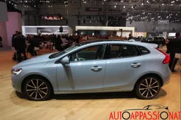 Volvo V40 e V40 Cross Country | LIVE Salone di Ginevra 2016