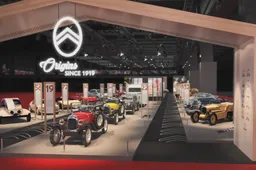 Il centenario di Citroen si festeggia al Retromobile di Parigi