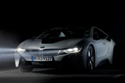 Tecnica: fari laser per Bmw i8