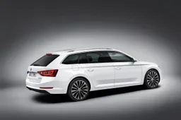 Skoda Superb Wagon premiata con il ‘Red Dot Award’ per il design