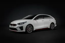 Nuova Kia ProCeed: linee da vera Shooting Brake, tecnologia premium