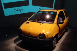 Renault Twingo, i vent'anni di un'icona