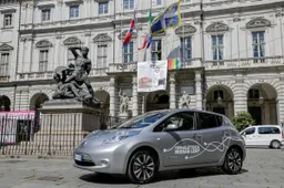 Nissan Leaf a Torino con CinemAmbiente