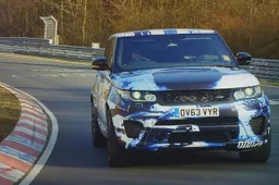 Range Rover Sport SVR ad alte prestazioni affronta Goodwood