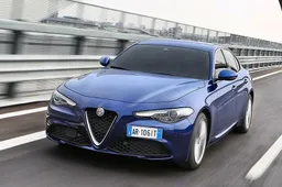 Alfa Romeo Giulia: nuovo motore 2.0 Turbo benzina 200cv e nuovi Pack