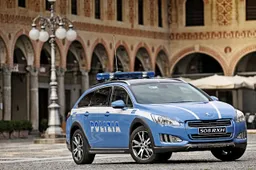 La Peugeot 508 RXH della Polizia Stradale