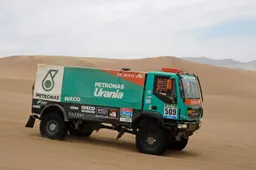 Dakar 2015, decima tappa: Iveco sale in classifica verso la Top 5