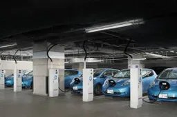 Nissan Leaf: ora alimenta sia la casa che l'ufficio