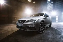 Nuova Seat Leon Cupra: 300 CV di puro divertimento