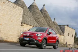 Fiat 500X 1.4 MultiAir 170CV 4x4 AT9 in Italia da 27.300 euro