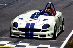 Maserati 320 S, barchetta d’altri tempi