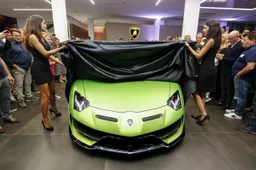 L’anteprima italiana di Aventador SVJ nella nuova concessionaria Lamborghini a Bologna