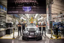 Record di produzione in Lamborghini Squadra Corse