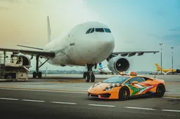 Una Huracan RWD Follow Me al servizio dell'Aeroporto di Bologna