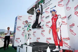 Carrera Cup Italia 2015: Agostini replica in gara 2 al Mugello