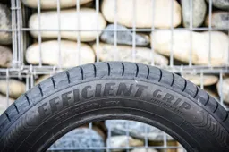 Goodyear EfficientGrip Performance | Prova su strada