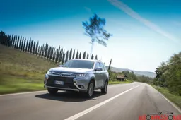 Mitsubishi Outlander MY16 | Prova su strada in anteprima
