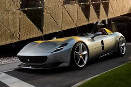 Barchette: le sportive da guidare con il casco