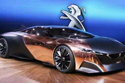 Peugeot Onyx: la forza di una supercar in un vestito da modella