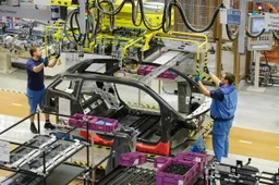 BMW inizia la produzione dell'i3 a Lipsia