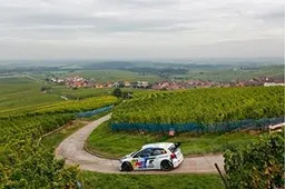 WRC - rally di Francia 2013: la seconda tappa è di Latvala