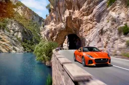 Jaguar F-TYPE SVR: 15 cose da sapere