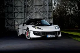 La one-off Lotus Evora Sport 410 omaggia la Esprit S1 di 007