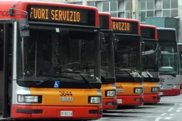 Lunedì 3 giugno, sciopero nazionale dei trasporti: info su Torino, Milano, Roma e Napoli