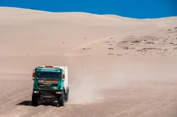 Nona tappa della Dakar in salita per De Rooy: l’olandese di Iveco scende al quarto posto