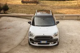 Mini Countryman in viaggio con i talenti di Italia’s Got Talent