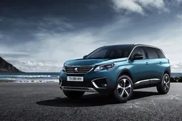 Nuova Peugeot 5008: prime informazioni e foto