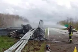 Incidente Ferrari autostrada, ecco chi era la donna al fianco del DJ