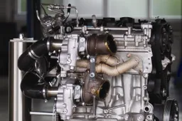 Tecnica: Volvo High Performance Drive-E Cars "triturbo" da 450 CV